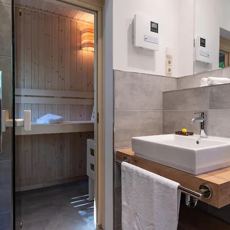 Duenenhaus Strandlang * Neuhaus (Mecklenburg-Vorpommern)